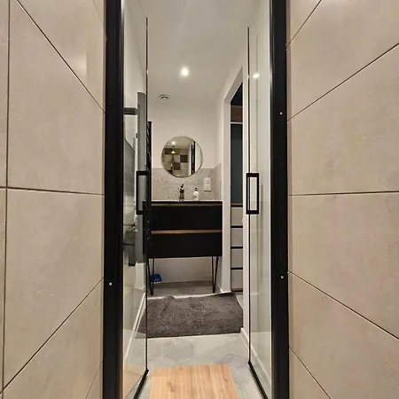 Prázdninový dům Charmante Maison En Pierre Avec Parking Et Terasse
