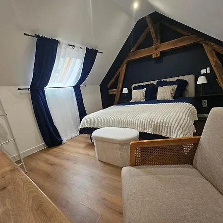 Charmante Maison En Pierre Avec Parking Et Terasse Prázdninový dům